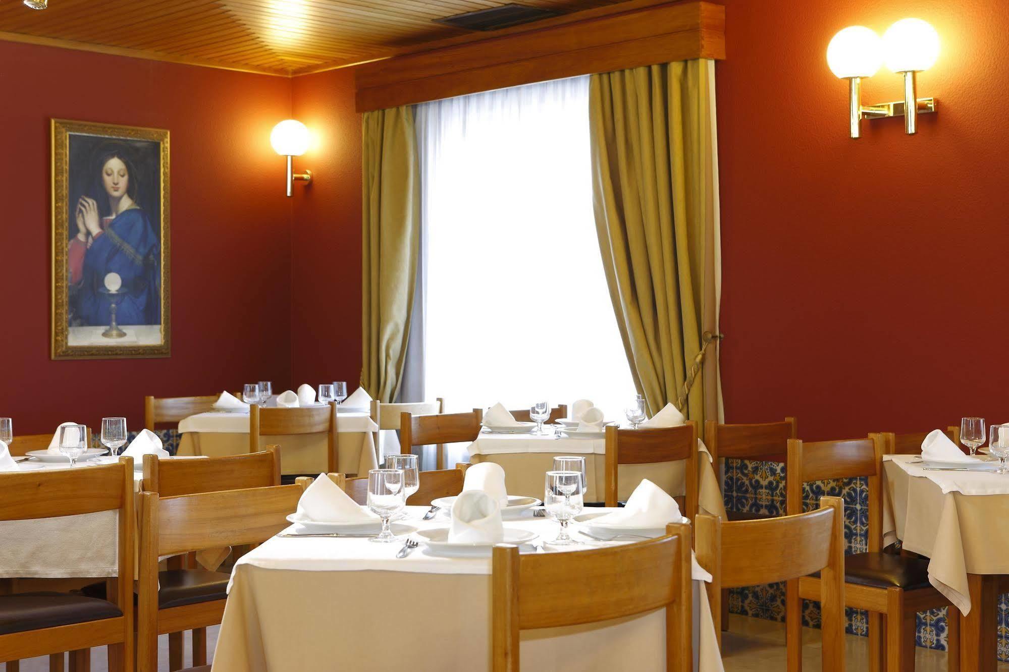Domus Pacis Fatima Hotel Exterior photo